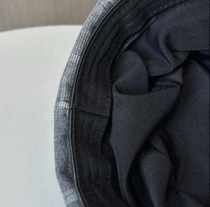 VINTAGE PAINTER NEWSBOY BARET